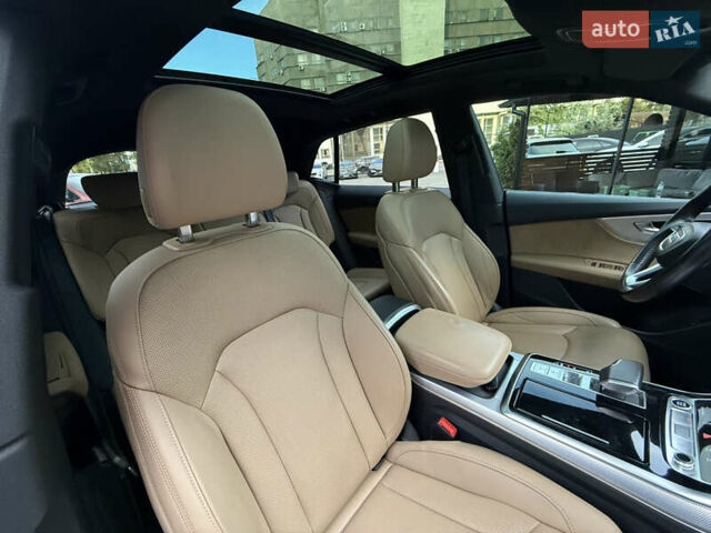 Черный Ауди Q8, объемом двигателя 2.97 л и пробегом 89 тыс. км за 65000 $, фото 60 на Automoto.ua