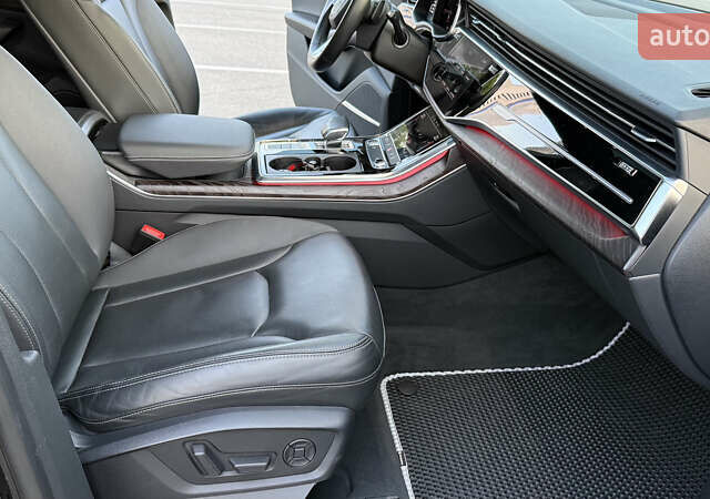 Черный Ауди Q8, объемом двигателя 3 л и пробегом 32 тыс. км за 66400 $, фото 14 на Automoto.ua