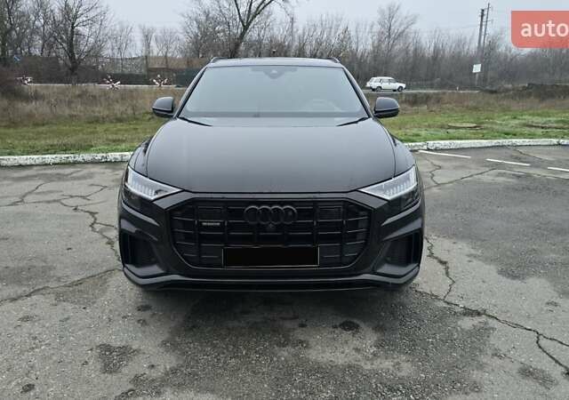 Черный Ауди Q8, объемом двигателя 2.97 л и пробегом 141 тыс. км за 67900 $, фото 7 на Automoto.ua