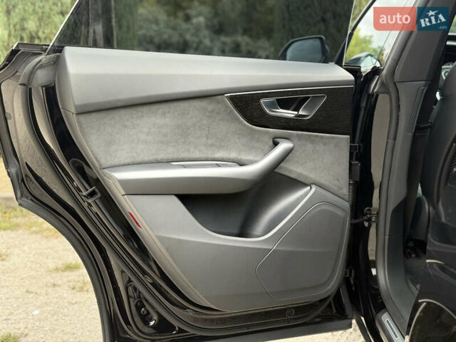 Черный Ауди Q8, объемом двигателя 2.97 л и пробегом 96 тыс. км за 65000 $, фото 27 на Automoto.ua