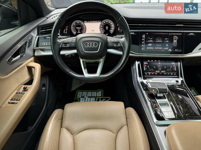 Ауді Q8 2021 у Києві на Automoto.ua Чорний Ауді Q8, об'ємом двигуна 2.97 л та пробігом 89 тис. км за 63990 $, фото 25 на Automoto.ua