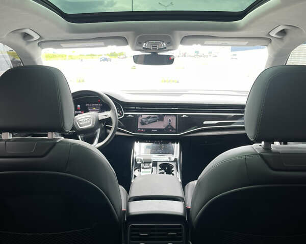 Черный Ауди Q8, объемом двигателя 3 л и пробегом 43 тыс. км за 67600 $, фото 9 на Automoto.ua