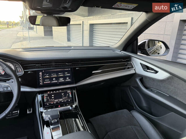 Черный Ауди Q8, объемом двигателя 2.97 л и пробегом 79 тыс. км за 71900 $, фото 16 на Automoto.ua