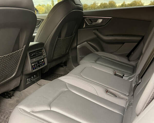Ауди Q8 2022 в Ровно на Automoto.ua Черный Ауди Q8, объемом двигателя 3 л и пробегом 59 тыс. км за 59000 $, фото 23 на Automoto.ua