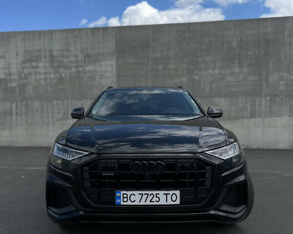 Черный Ауди Q8, объемом двигателя 3 л и пробегом 43 тыс. км за 67600 $, фото 2 на Automoto.ua