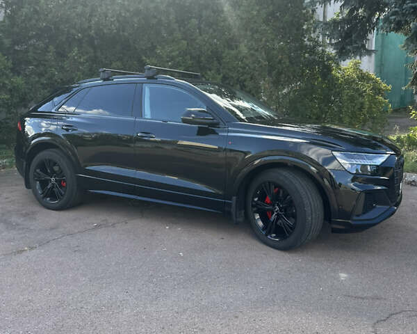 Чорний Ауді Q8, об'ємом двигуна 3 л та пробігом 42 тис. км за 63500 $, фото 3 на Automoto.ua