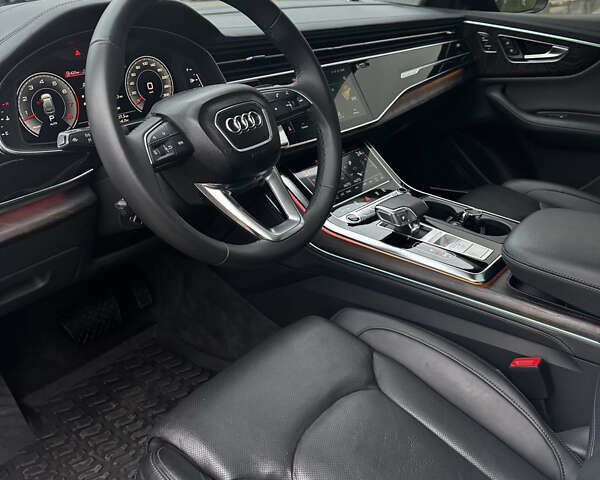 Чорний Ауді Q8, об'ємом двигуна 3 л та пробігом 75 тис. км за 73399 $, фото 14 на Automoto.ua