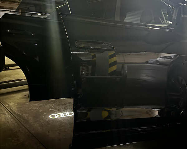 Черный Ауди Q8, объемом двигателя 3 л и пробегом 78 тыс. км за 73333 $, фото 19 на Automoto.ua