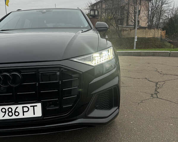 Чорний Ауді Q8, об'ємом двигуна 3 л та пробігом 75 тис. км за 73399 $, фото 6 на Automoto.ua