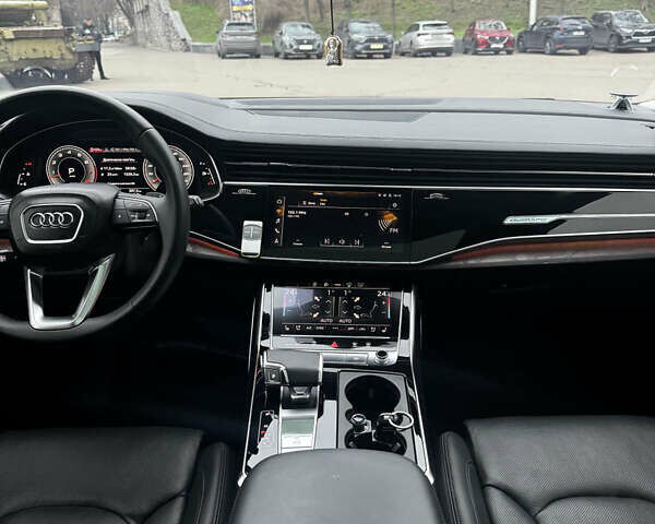 Черный Ауди Q8, объемом двигателя 3 л и пробегом 78 тыс. км за 73333 $, фото 10 на Automoto.ua