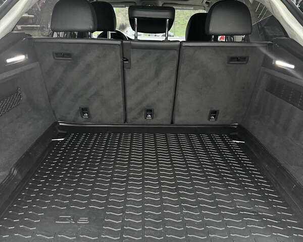 Черный Ауди Q8, объемом двигателя 3 л и пробегом 78 тыс. км за 73333 $, фото 17 на Automoto.ua