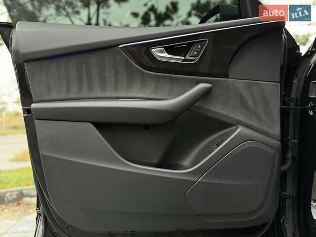 Черный Ауди Q8, объемом двигателя 2.97 л и пробегом 38 тыс. км за 87900 $, фото 24 на Automoto.ua