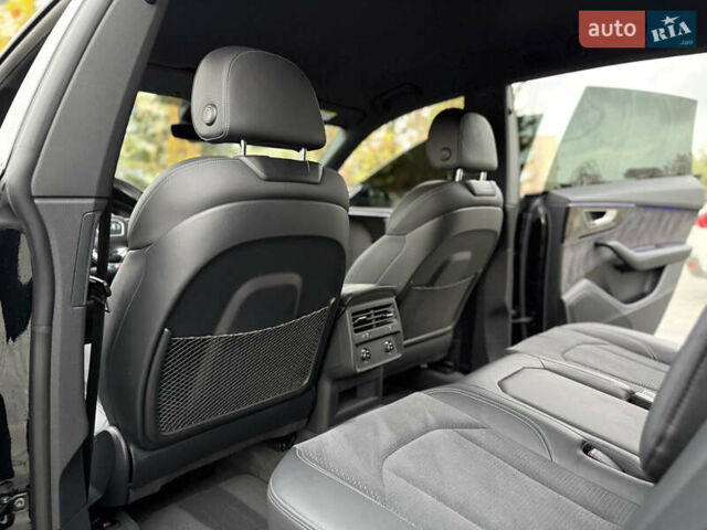 Черный Ауди Q8, объемом двигателя 2.97 л и пробегом 38 тыс. км за 87900 $, фото 59 на Automoto.ua