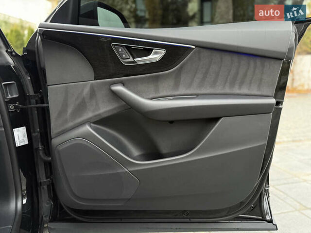 Черный Ауди Q8, объемом двигателя 2.97 л и пробегом 38 тыс. км за 87900 $, фото 69 на Automoto.ua