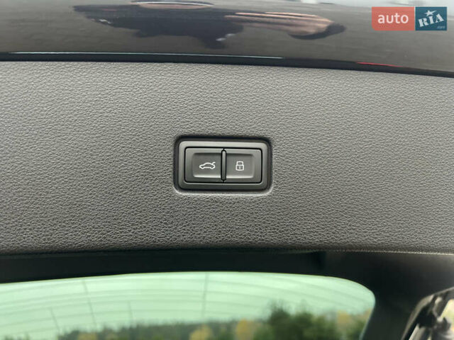 Черный Ауди Q8, объемом двигателя 2.97 л и пробегом 52 тыс. км за 77700 $, фото 18 на Automoto.ua