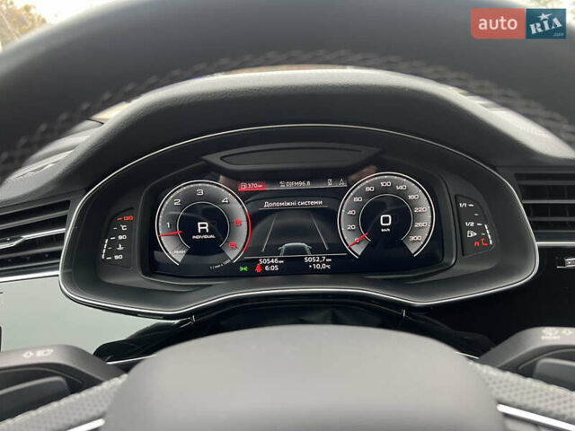 Черный Ауди Q8, объемом двигателя 2.97 л и пробегом 52 тыс. км за 77700 $, фото 20 на Automoto.ua