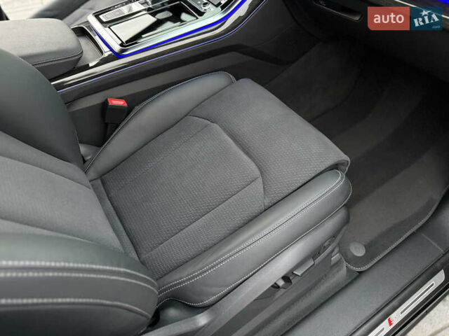 Черный Ауди Q8, объемом двигателя 2.97 л и пробегом 38 тыс. км за 87900 $, фото 72 на Automoto.ua