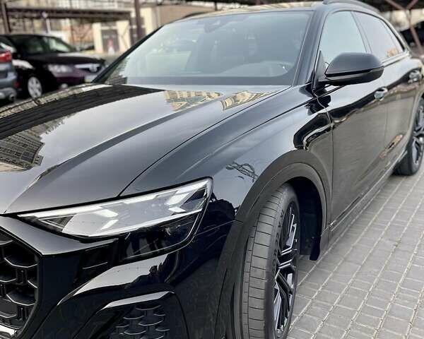 Чорний Ауді Q8, об'ємом двигуна 3 л та пробігом 2 тис. км за 110000 $, фото 1 на Automoto.ua