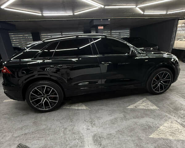 Черный Ауди Q8, объемом двигателя 3 л и пробегом 26 тыс. км за 69999 $, фото 8 на Automoto.ua