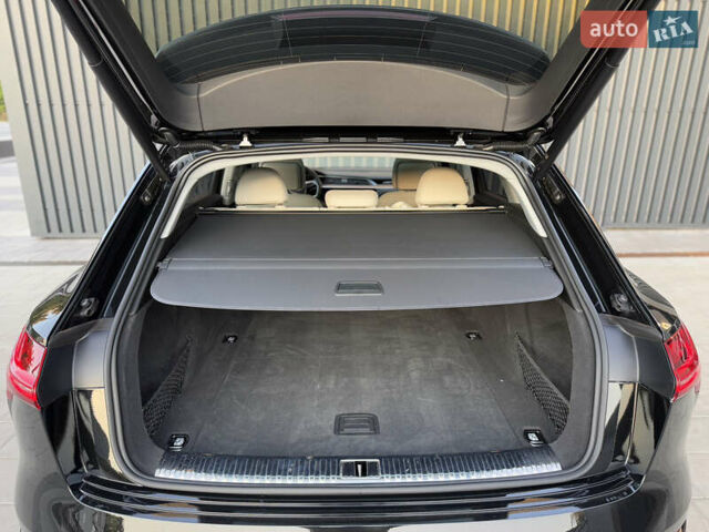 Чорний Ауді Q8, об'ємом двигуна 0 л та пробігом 29 тис. км за 52500 $, фото 34 на Automoto.ua