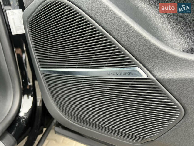 Черный Ауди Q8, объемом двигателя 2.97 л и пробегом 52 тыс. км за 77700 $, фото 33 на Automoto.ua