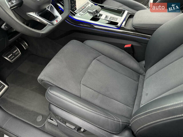 Черный Ауди Q8, объемом двигателя 2.97 л и пробегом 38 тыс. км за 87900 $, фото 28 на Automoto.ua