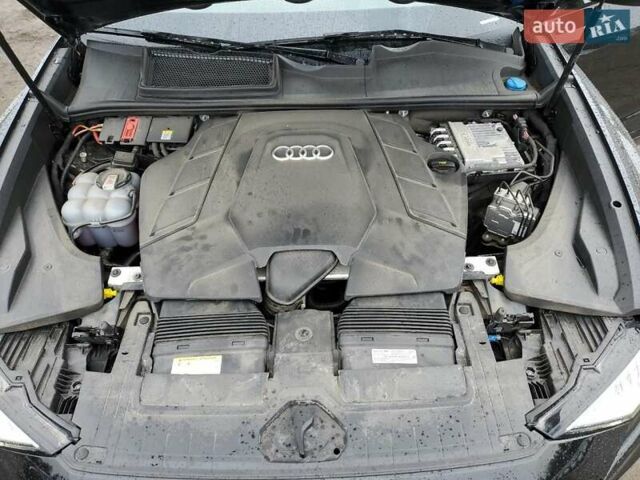 Черный Ауди Q8, объемом двигателя 3 л и пробегом 71 тыс. км за 55855 $, фото 11 на Automoto.ua