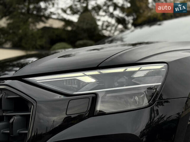 Черный Ауди Q8, объемом двигателя 2.97 л и пробегом 38 тыс. км за 87900 $, фото 6 на Automoto.ua