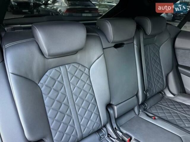 Черный Ауди Q8, объемом двигателя 2.97 л и пробегом 14 тыс. км за 107500 $, фото 73 на Automoto.ua