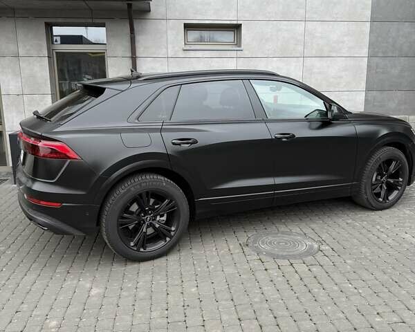 Черный Ауди Q8, объемом двигателя 2.97 л и пробегом 999 тыс. км за 97500 $, фото 7 на Automoto.ua