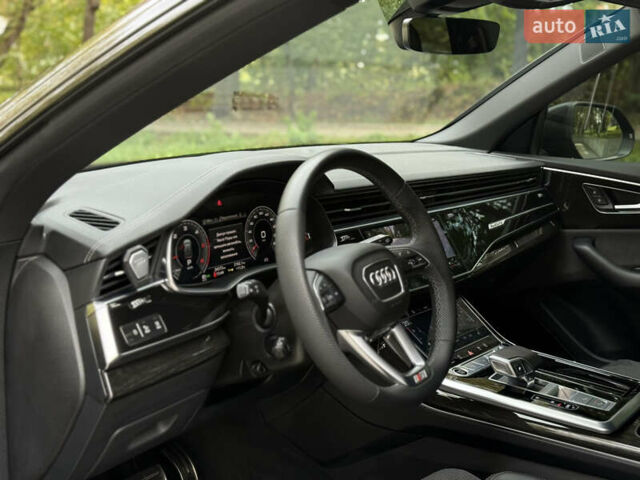 Черный Ауди Q8, объемом двигателя 2.97 л и пробегом 30 тыс. км за 92000 $, фото 19 на Automoto.ua