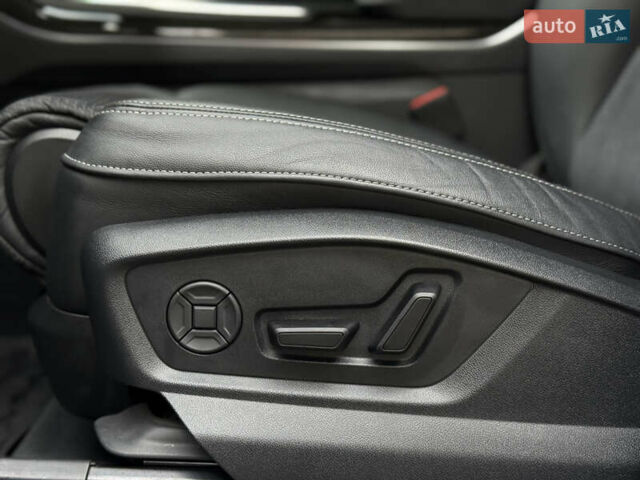 Черный Ауди Q8, объемом двигателя 2.97 л и пробегом 30 тыс. км за 92000 $, фото 23 на Automoto.ua