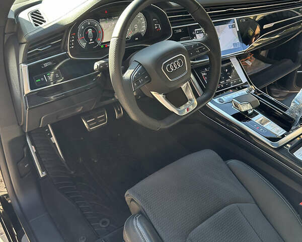 Чорний Ауді Q8, об'ємом двигуна 2.97 л та пробігом 10 тис. км за 93500 $, фото 8 на Automoto.ua