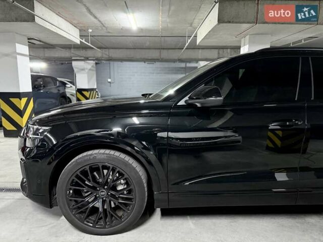 Черный Ауди Q8, объемом двигателя 2.97 л и пробегом 17 тыс. км за 95000 $, фото 3 на Automoto.ua