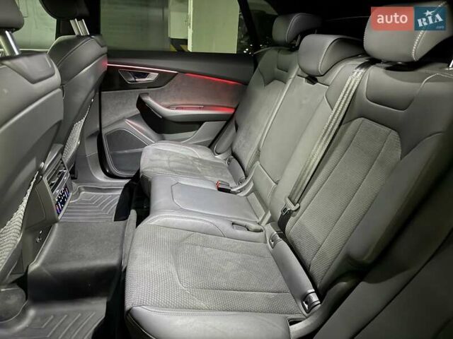 Черный Ауди Q8, объемом двигателя 2.97 л и пробегом 17 тыс. км за 95000 $, фото 23 на Automoto.ua
