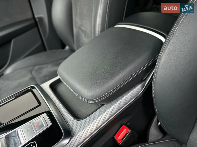 Черный Ауди Q8, объемом двигателя 2.97 л и пробегом 27 тыс. км за 88888 $, фото 46 на Automoto.ua