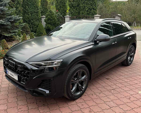 Черный Ауди Q8, объемом двигателя 2.97 л и пробегом 999 тыс. км за 97500 $, фото 1 на Automoto.ua