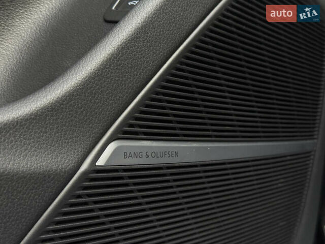 Черный Ауди Q8, объемом двигателя 2.97 л и пробегом 30 тыс. км за 92000 $, фото 22 на Automoto.ua