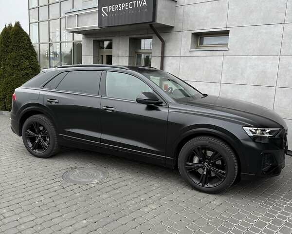 Черный Ауди Q8, объемом двигателя 2.97 л и пробегом 999 тыс. км за 97500 $, фото 4 на Automoto.ua