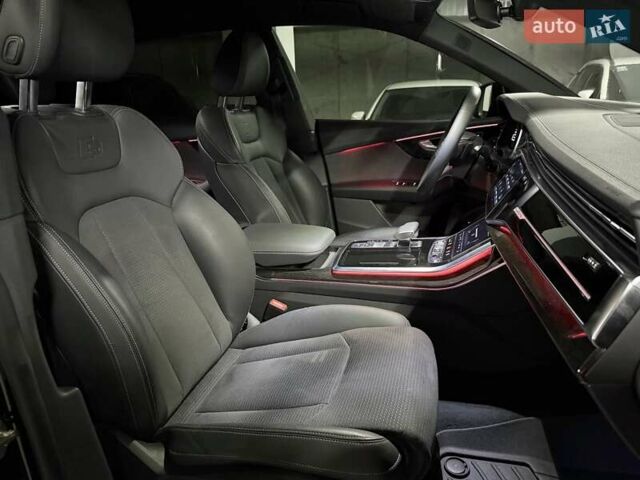 Черный Ауди Q8, объемом двигателя 2.97 л и пробегом 17 тыс. км за 95000 $, фото 29 на Automoto.ua