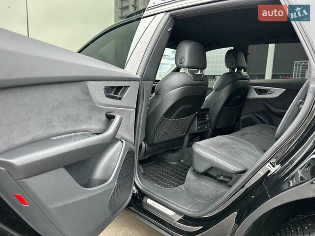 Черный Ауди Q8, объемом двигателя 2.97 л и пробегом 27 тыс. км за 88888 $, фото 44 на Automoto.ua