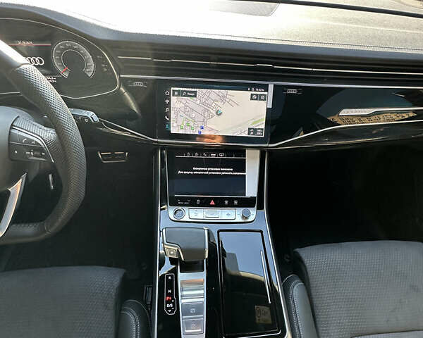 Чорний Ауді Q8, об'ємом двигуна 2.97 л та пробігом 10 тис. км за 93500 $, фото 11 на Automoto.ua