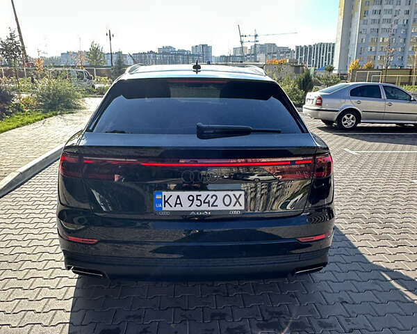 Чорний Ауді Q8, об'ємом двигуна 2.97 л та пробігом 10 тис. км за 93500 $, фото 2 на Automoto.ua
