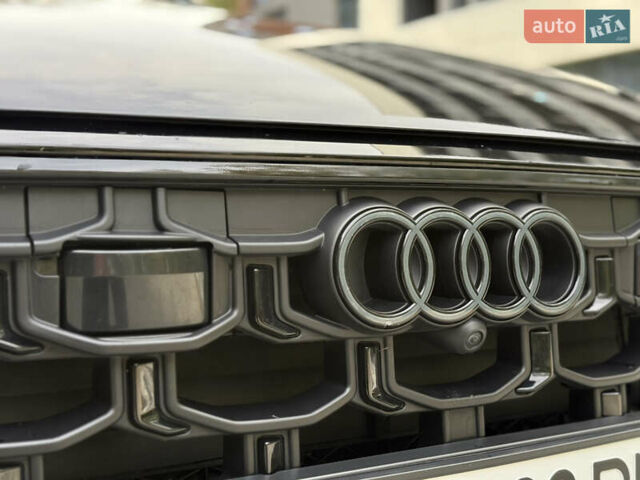 Черный Ауди Q8, объемом двигателя 2.97 л и пробегом 30 тыс. км за 92000 $, фото 10 на Automoto.ua