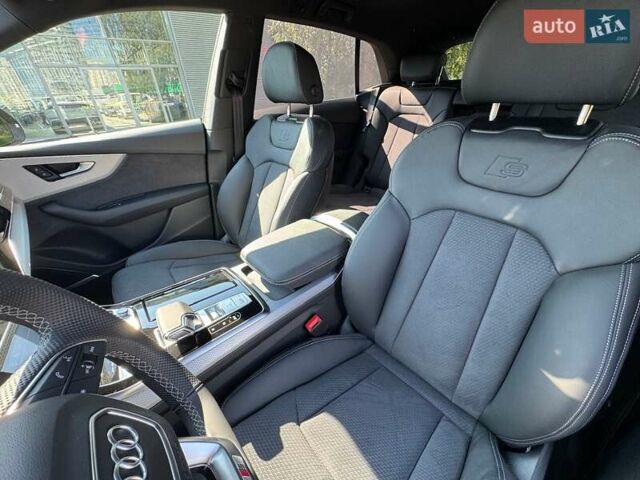 Черный Ауди Q8, объемом двигателя 3 л и пробегом 1 тыс. км за 105900 $, фото 33 на Automoto.ua