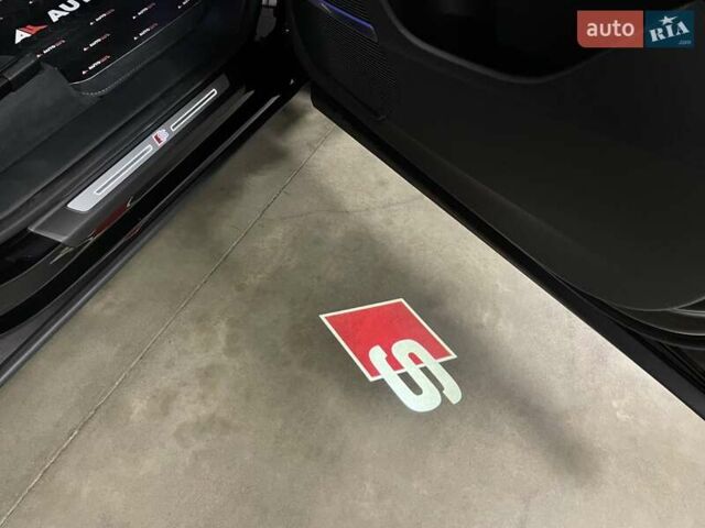 Черный Ауди Q8, объемом двигателя 2.97 л и пробегом 1 тыс. км за 112700 $, фото 77 на Automoto.ua