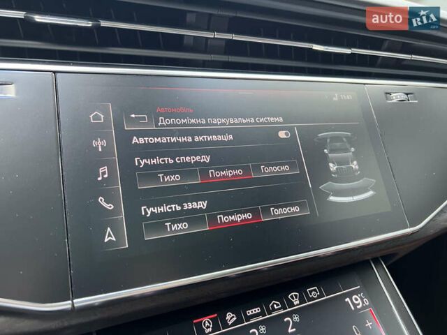 Фіолетовий Ауді Q8, об'ємом двигуна 3 л та пробігом 119 тис. км за 56800 $, фото 44 на Automoto.ua