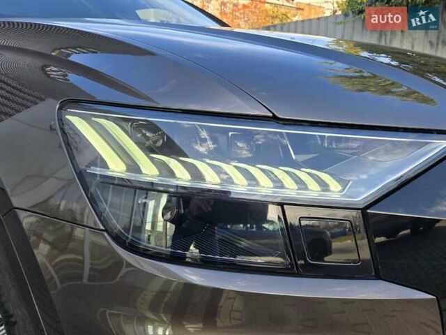 Коричневый Ауди Q8, объемом двигателя 3 л и пробегом 28 тыс. км за 69500 $, фото 10 на Automoto.ua