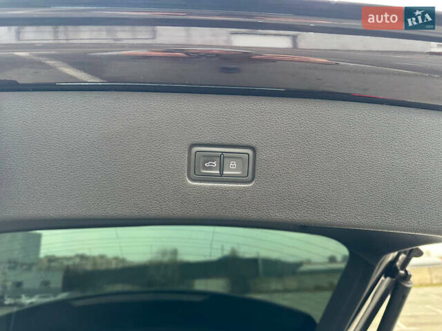 Коричневый Ауди Q8, объемом двигателя 3 л и пробегом 125 тыс. км за 62222 $, фото 19 на Automoto.ua