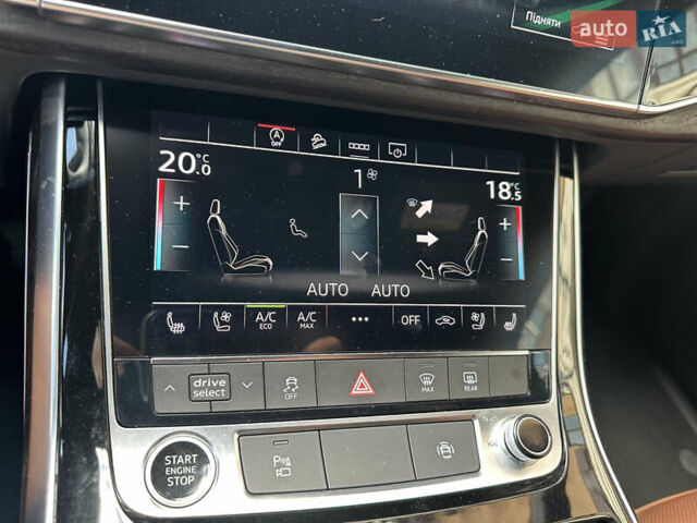 Ауді Q8 2021 у Києві на Automoto.ua Коричневий Ауді Q8, об'ємом двигуна 3 л та пробігом 125 тис. км за 65555 $, фото 12 на Automoto.ua